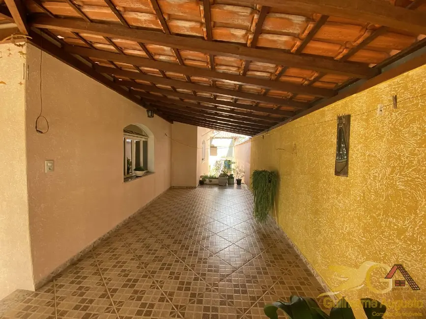 Casa com 3 quartos à venda, 252m2 em Parque Real, Sao Joao Del Rei - MG - imagem 4 Foto 4 de Casa com 3 quartos à venda, 252m2 em Parque Real, Sao Joao Del Rei - MG