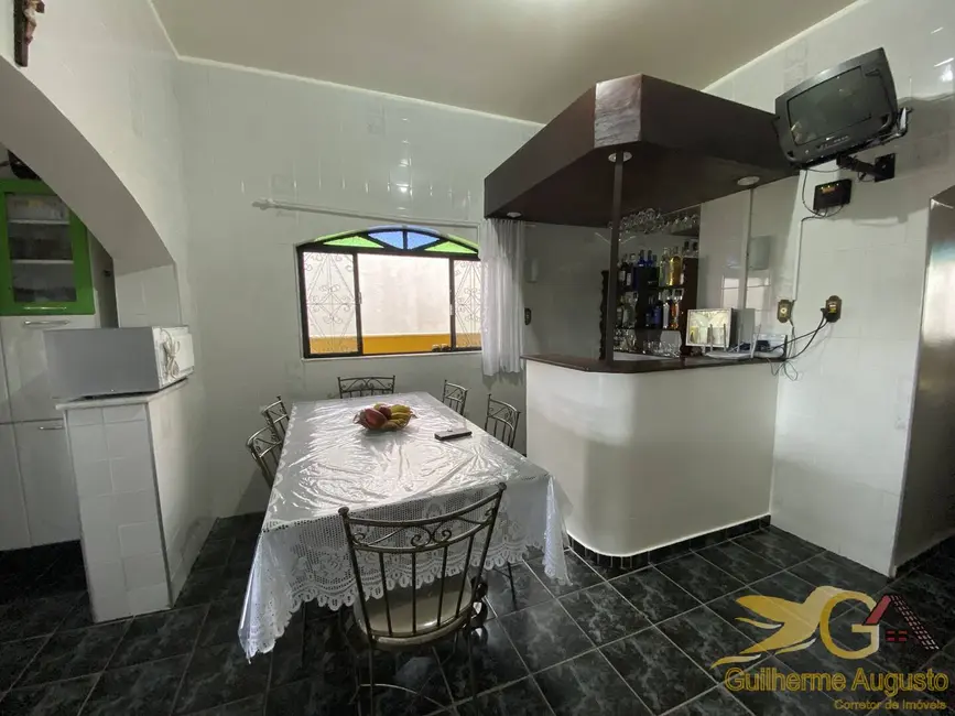 Casa com 3 quartos à venda, 210m2 em São José Operário, Sao Joao Del Rei - MG - imagem 7 Foto 7 de Casa com 3 quartos à venda, 210m2 em São José Operário, Sao Joao Del Rei - MG