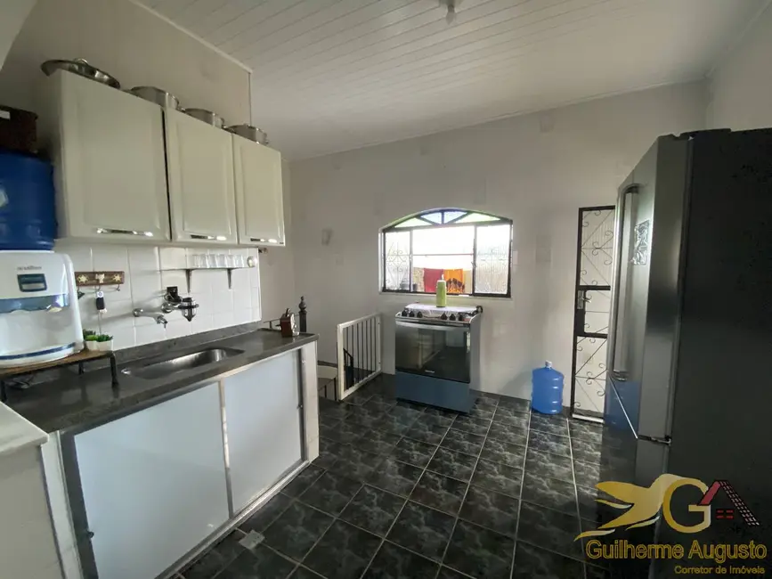 Casa com 3 quartos à venda, 210m2 em São José Operário, Sao Joao Del Rei - MG - imagem 9 Foto 9 de Casa com 3 quartos à venda, 210m2 em São José Operário, Sao Joao Del Rei - MG
