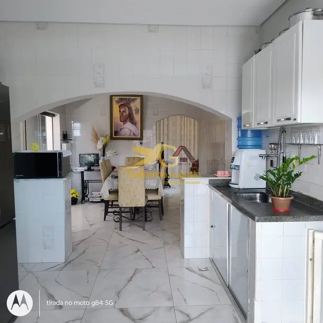 Casa com 3 quartos à venda, 210m2 em São José Operário, Sao Joao Del Rei - MG - imagem 6 Foto 6 de Casa com 3 quartos à venda, 210m2 em São José Operário, Sao Joao Del Rei - MG