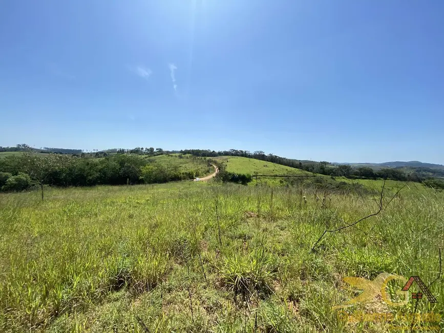 Foto 10 de Chácara à venda em Resende Costa - MG