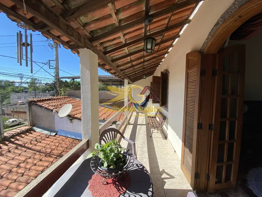 Casa com 4 quartos à venda, 125m2 em Fábricas, Sao Joao Del Rei - MG - imagem 3 Foto 3 de Casa com 4 quartos à venda, 125m2 em Fábricas, Sao Joao Del Rei - MG