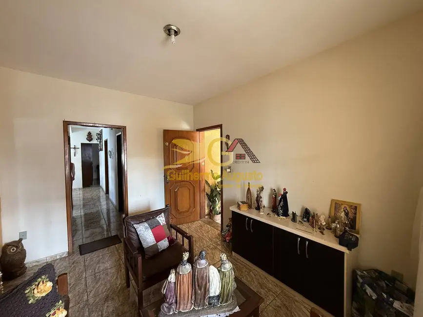 Foto 5 de Casa com 4 quartos à venda, 360m2 em Vila do Carmo (Colonia do Marçal), Sao Joao Del Rei - MG