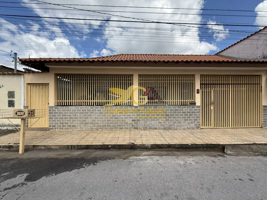 Foto 1 de Casa com 4 quartos à venda, 360m2 em Vila do Carmo (Colonia do Marçal), Sao Joao Del Rei - MG