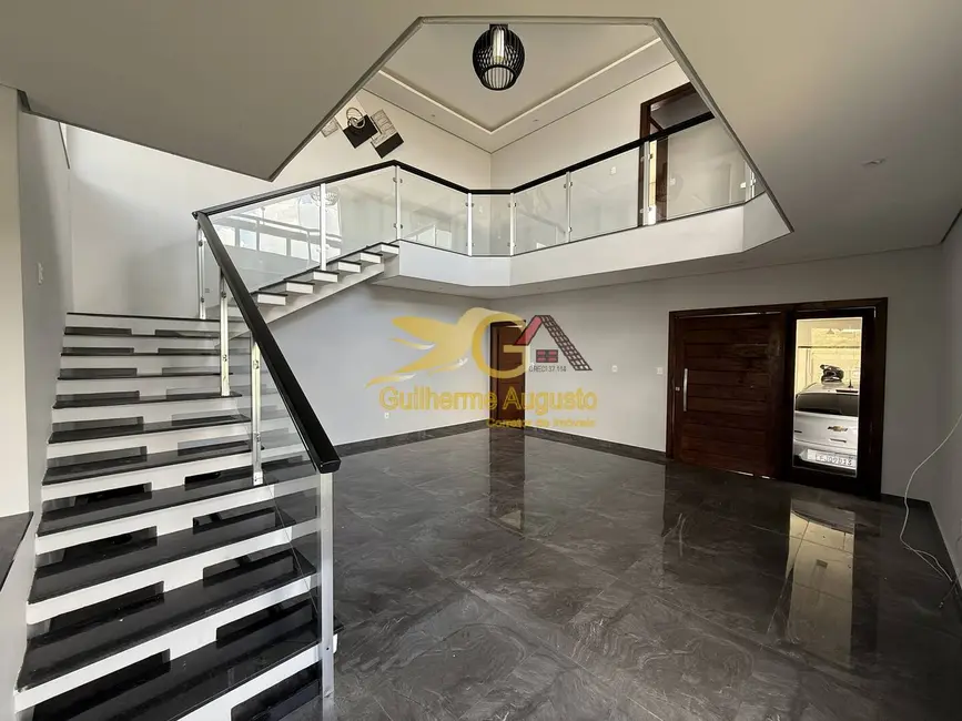 Casa com 3 quartos à venda, 500m2 em Vila Belizário, Sao Joao Del Rei - MG - imagem 4 Foto 4 de Casa com 3 quartos à venda, 500m2 em Vila Belizário, Sao Joao Del Rei - MG