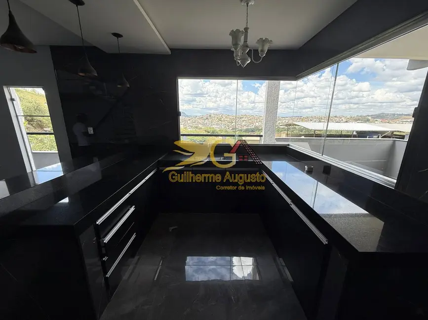 Casa com 3 quartos à venda, 500m2 em Vila Belizário, Sao Joao Del Rei - MG - imagem 6 Foto 6 de Casa com 3 quartos à venda, 500m2 em Vila Belizário, Sao Joao Del Rei - MG
