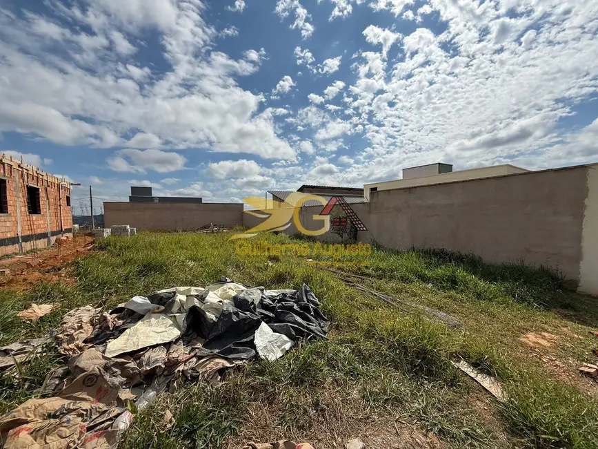 Terreno / Lote à venda, 300m2 em Portal Vila Rica (Colônia do Marçal), Sao Joao Del Rei - MG - imagem 1 Foto 1 de Terreno / Lote à venda, 300m2 em Portal Vila Rica (Colônia do Marçal), Sao Joao Del Rei - MG