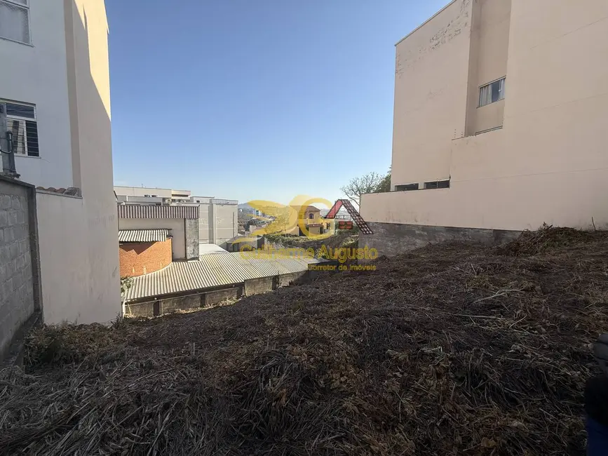 Terreno / Lote à venda, 450m2 em Vila Marchetti, Sao Joao Del Rei - MG - imagem 2 Foto 2 de Terreno / Lote à venda, 450m2 em Vila Marchetti, Sao Joao Del Rei - MG