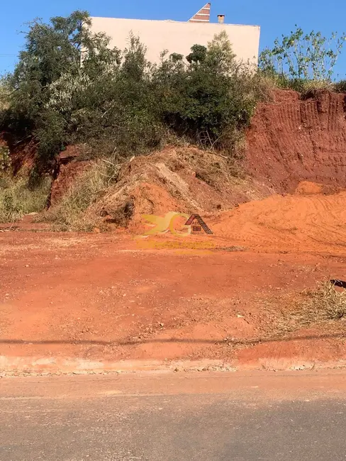 Foto 1 de Terreno / Lote à venda, 330m2 em Sao Joao Del Rei - MG