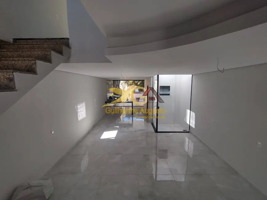 Foto 2 de Casa com 3 quartos à venda e para alugar em Guarda-Mor, Sao Joao Del Rei - MG