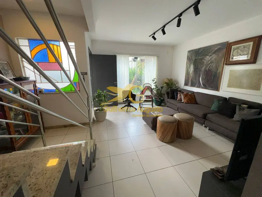 Foto 3 de Casa com 3 quartos à venda, 240m2 em São Judas Tadeu, Sao Joao Del Rei - MG