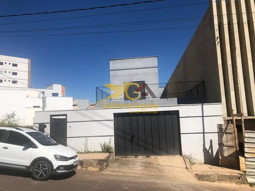 Casa com 4 quartos à venda e para alugar, 393m2 em Sao Joao Del Rei - MG - imagem 2 Foto 2 de Casa com 4 quartos à venda e para alugar, 393m2 em Sao Joao Del Rei - MG