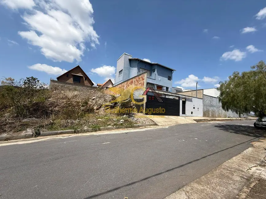 Foto 1 de Terreno / Lote à venda, 300m2 em Portal Vila Rica (Colônia do Marçal), Sao Joao Del Rei - MG