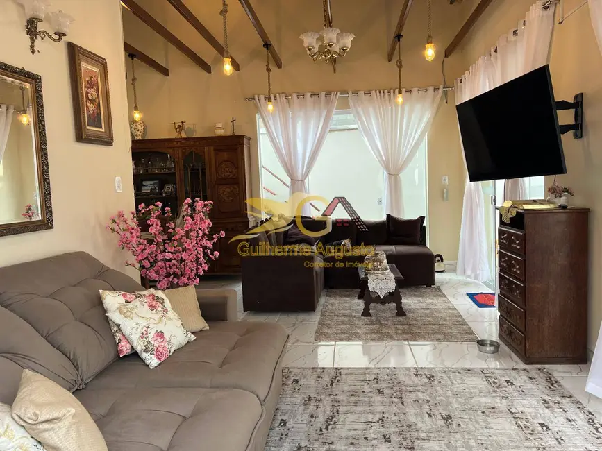 Foto 2 de Casa com 3 quartos à venda, 420m2 em Tiradentes - MG