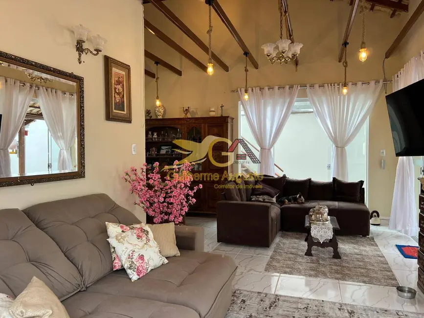 Foto 3 de Casa com 3 quartos à venda, 420m2 em Tiradentes - MG