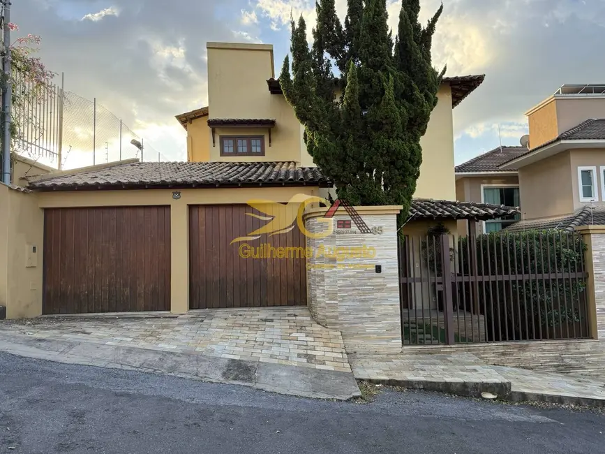 Foto 1 de Casa com 3 quartos à venda, 300m2 em Vila Marchetti, Sao Joao Del Rei - MG