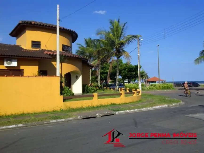 Foto 2 de Casa com 4 quartos à venda, 414m2 em Itanhaem - SP