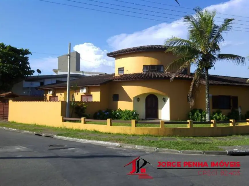 Foto 1 de Casa com 4 quartos à venda, 414m2 em Itanhaem - SP