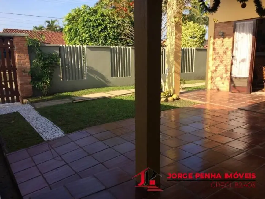 Sobrado com 2 quartos à venda, 160m2 em Itanhaem - SP - imagem 1 Foto 1 de Sobrado com 2 quartos à venda, 160m2 em Itanhaem - SP