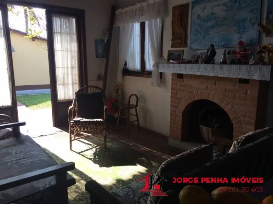 Sobrado com 2 quartos à venda, 160m2 em Itanhaem - SP - imagem 3 Foto 3 de Sobrado com 2 quartos à venda, 160m2 em Itanhaem - SP