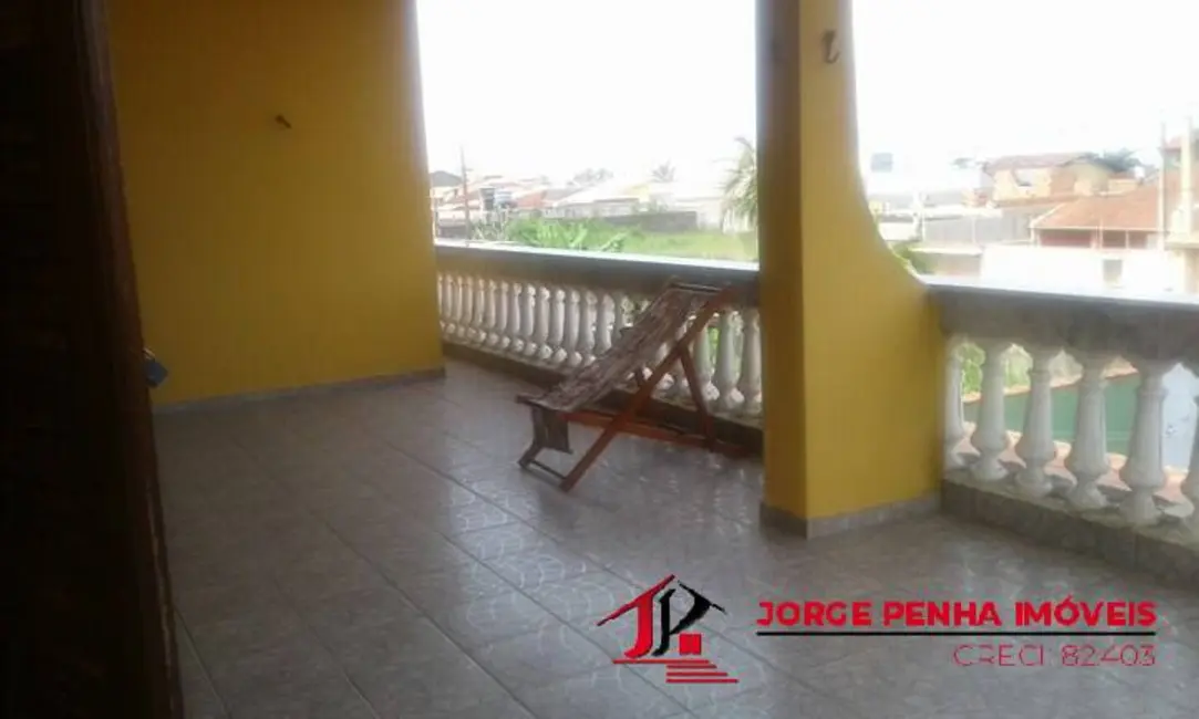 Sobrado com 3 quartos à venda, 267m2 em Itanhaem - SP - imagem 4 Foto 4 de Sobrado com 3 quartos à venda, 267m2 em Itanhaem - SP