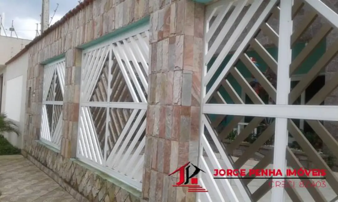 Foto 1 de Sobrado com 3 quartos à venda, 300m2 em Itanhaem - SP