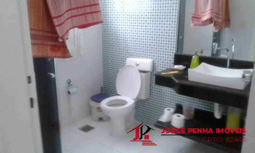 Sobrado com 3 quartos à venda, 300m2 em Itanhaem - SP - imagem 6 Foto 6 de Sobrado com 3 quartos à venda, 300m2 em Itanhaem - SP
