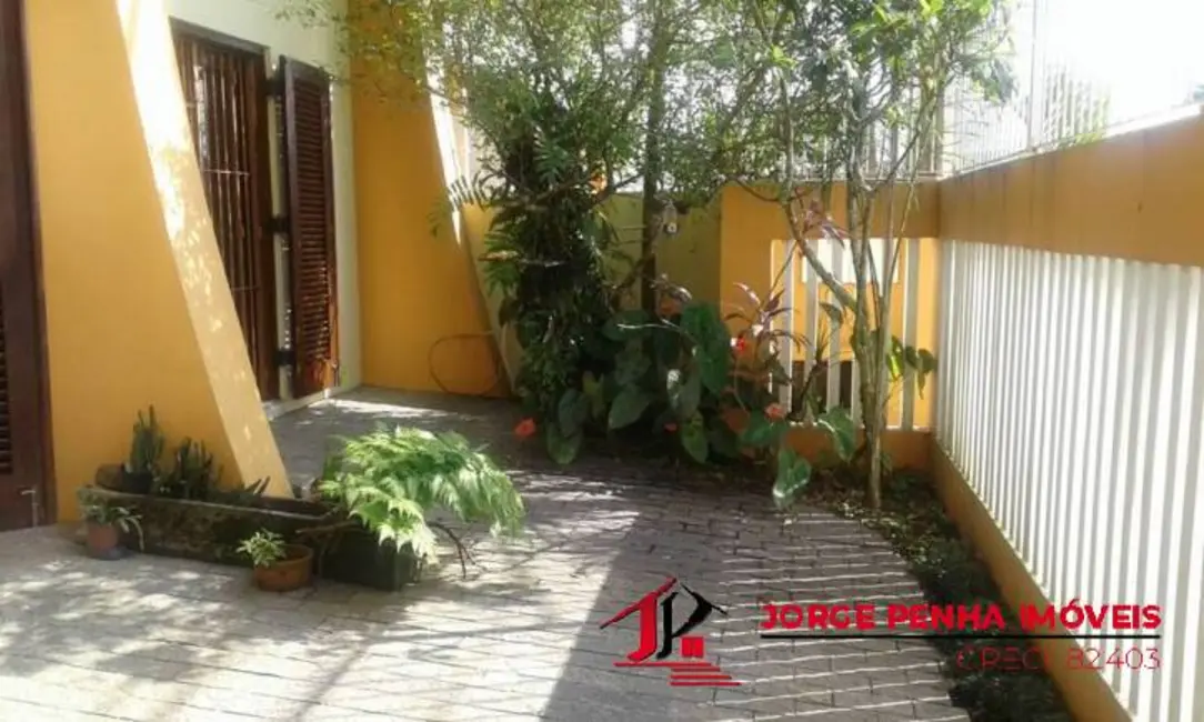 Foto 1 de Casa com 4 quartos à venda, 323m2 em Itanhaem - SP