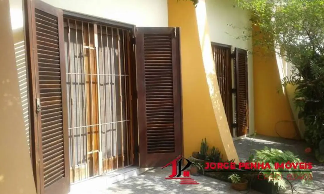 Foto 2 de Casa com 4 quartos à venda, 323m2 em Itanhaem - SP