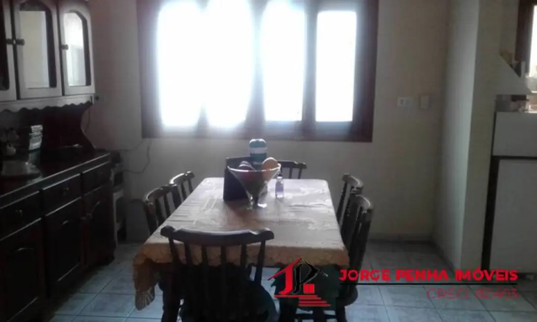 Foto 4 de Casa com 4 quartos à venda, 323m2 em Itanhaem - SP