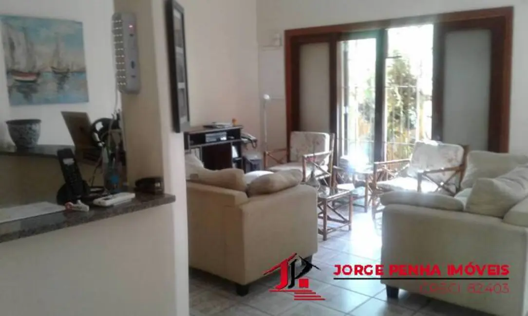 Foto 3 de Casa com 4 quartos à venda, 323m2 em Itanhaem - SP