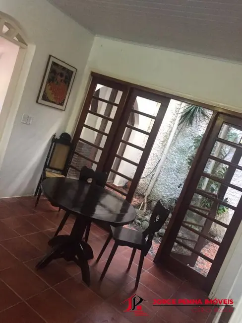 Foto 4 de Casa com 4 quartos à venda em Centro, Itanhaem - SP