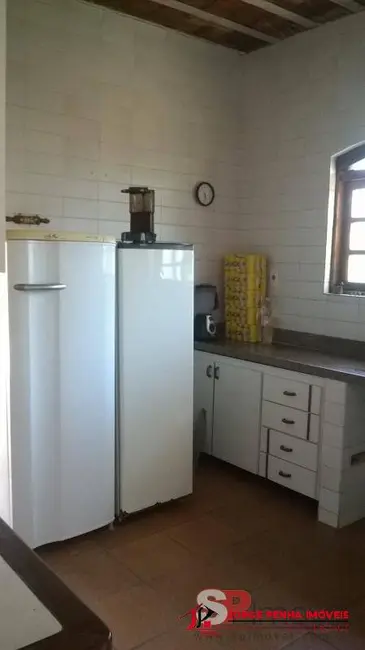 Sobrado com 4 quartos à venda, 230m2 em Itanhaem - SP - imagem 7 Foto 7 de Sobrado com 4 quartos à venda, 230m2 em Itanhaem - SP