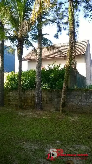 Sobrado com 4 quartos à venda, 230m2 em Itanhaem - SP - imagem 6 Foto 6 de Sobrado com 4 quartos à venda, 230m2 em Itanhaem - SP