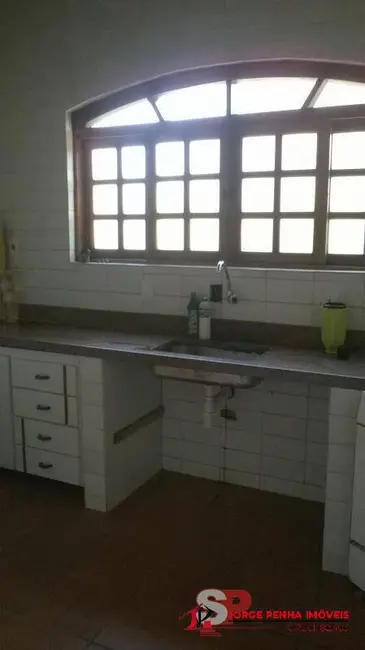 Sobrado com 4 quartos à venda, 230m2 em Itanhaem - SP - imagem 8 Foto 8 de Sobrado com 4 quartos à venda, 230m2 em Itanhaem - SP