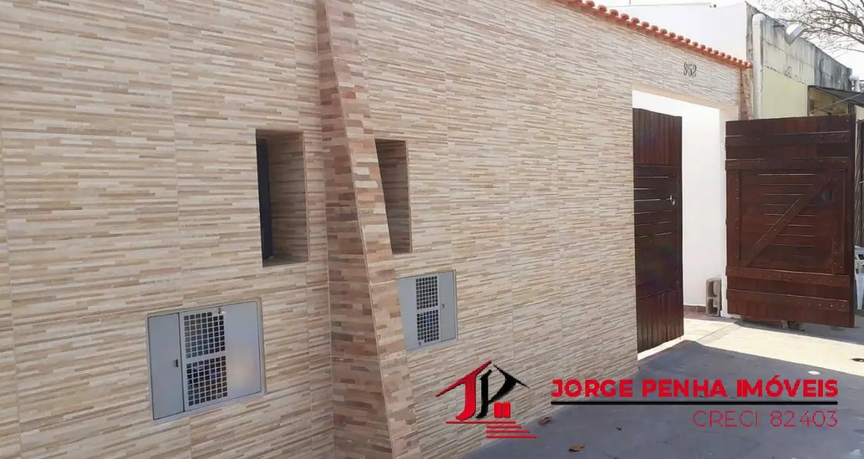 Foto 2 de Casa com 2 quartos à venda, 65m2 em Itanhaem - SP