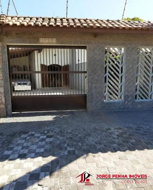 Foto 1 de Casa com 2 quartos à venda, 180m2 em Mongagua - SP
