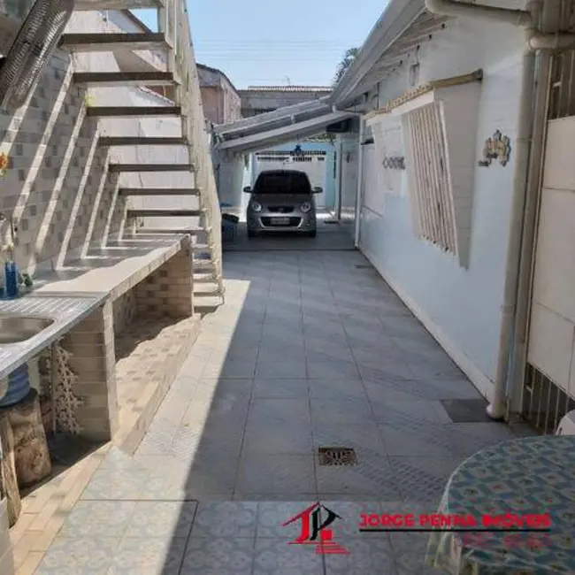 Foto 4 de Casa com 4 quartos à venda, 250m2 em Mongagua - SP