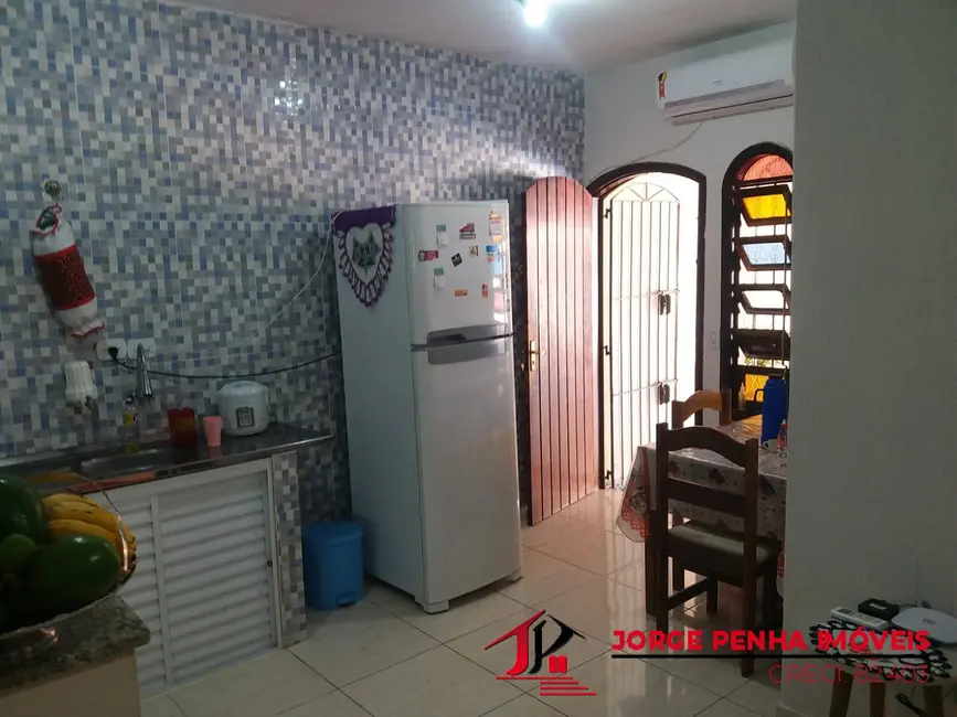 Casa com 2 quartos à venda, 78m2 em Itanhaem - SP - imagem 6 Foto 6 de Casa com 2 quartos à venda, 78m2 em Itanhaem - SP