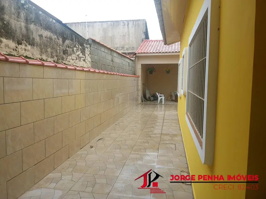 Foto 3 de Casa com 3 quartos à venda, 132m2 em Itanhaem - SP