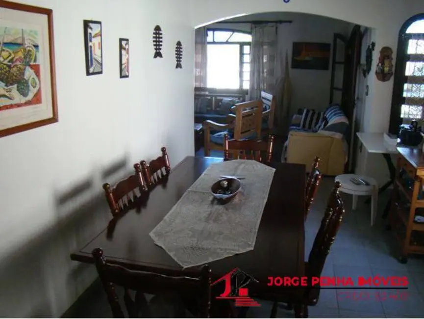 Casa com 2 quartos à venda, 250m2 em Praia Grande - SP - imagem 5 Foto 5 de Casa com 2 quartos à venda, 250m2 em Praia Grande - SP