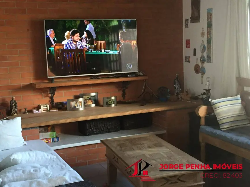 Casa com 2 quartos à venda, 250m2 em Praia Grande - SP - imagem 3 Foto 3 de Casa com 2 quartos à venda, 250m2 em Praia Grande - SP