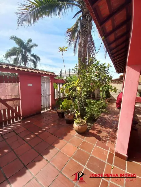 Foto 4 de Casa com 3 quartos à venda, 300m2 em Itanhaem - SP