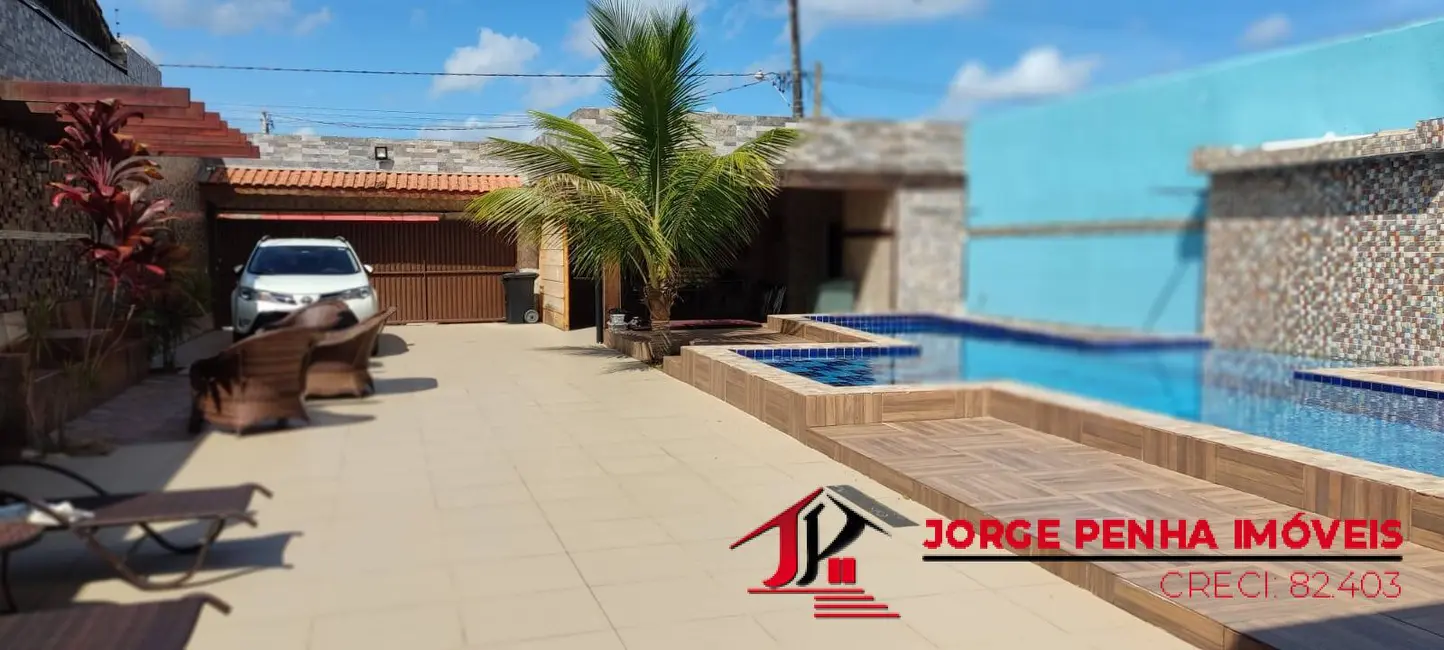 Foto 1 de Casa com 3 quartos à venda em Itanhaem - SP