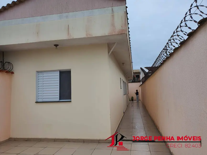 Foto 2 de Casa com 2 quartos à venda, 125m2 em Itanhaem - SP