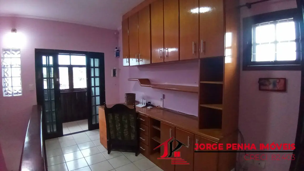 Casa com 3 quartos à venda, 283m2 em Itanhaem - SP - imagem 5 Foto 5 de Casa com 3 quartos à venda, 283m2 em Itanhaem - SP