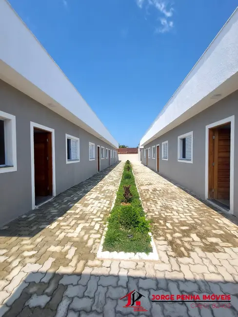 Foto 1 de Casa com 2 quartos à venda em Itanhaem - SP