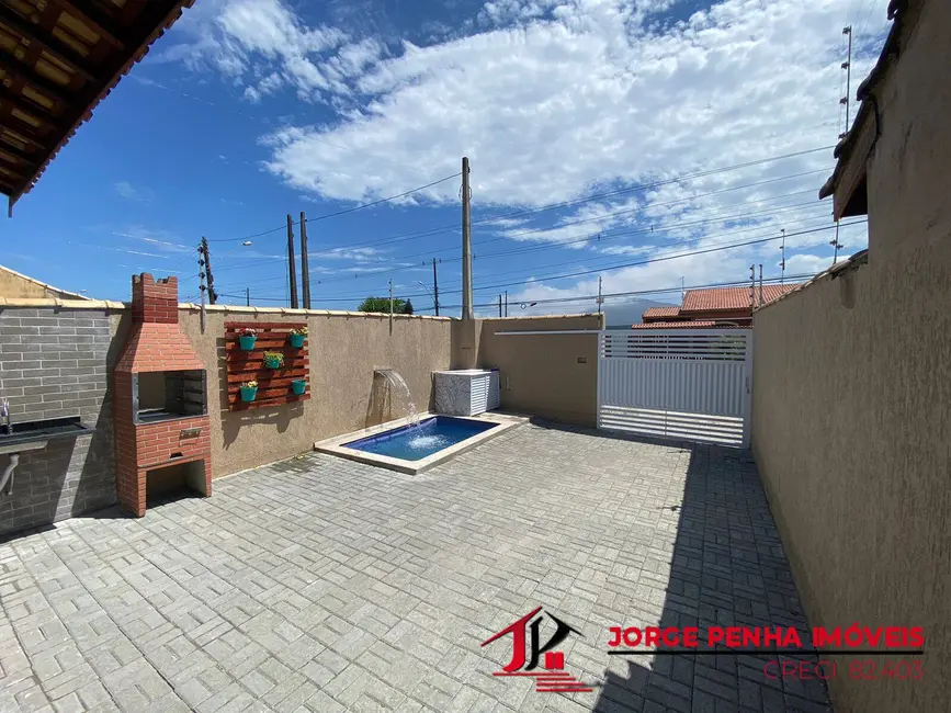 Casa com 2 quartos à venda em Peruibe - SP - imagem 3 Foto 3 de Casa com 2 quartos à venda em Peruibe - SP