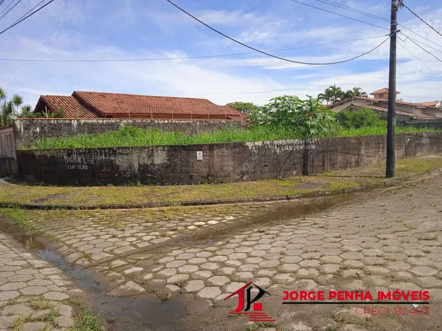Foto 1 de Terreno / Lote à venda, 343m2 em Itanhaem - SP
