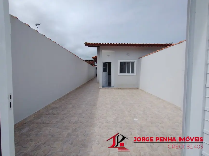 Foto 2 de Casa com 2 quartos à venda em Itanhaem - SP